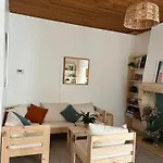 Maison Eclusiere Le Coup De Pompe Hostel