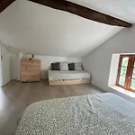 Maison Eclusiere Le Coup De Pompe Hostel Meilhan-sur-Garonne