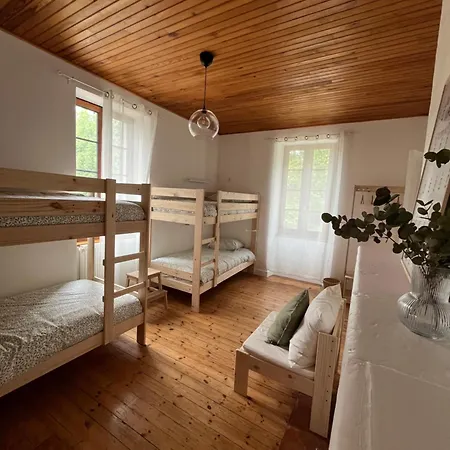 Maison Eclusiere Le Coup De Pompe Auberge de jeunesse