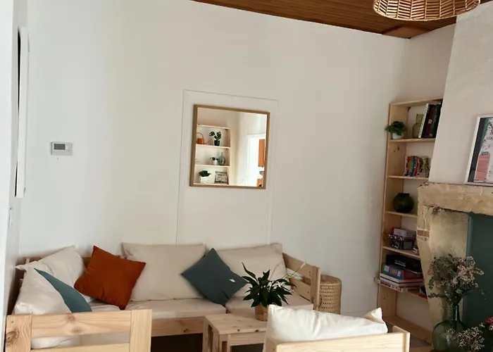 Maison Eclusiere Le Coup De Pompe Hostel