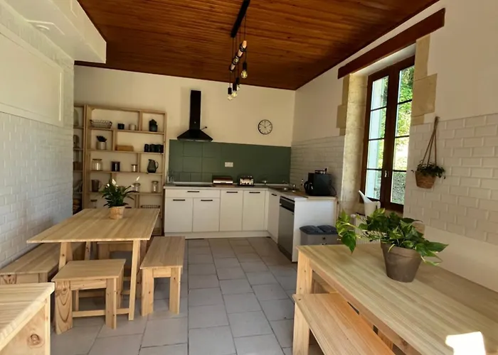 Maison Eclusiere Le Coup De Pompe ホステル *