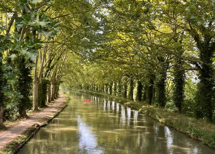 Hostel Maison Eclusiere Le Coup De Pompe Meilhan-sur-Garonne